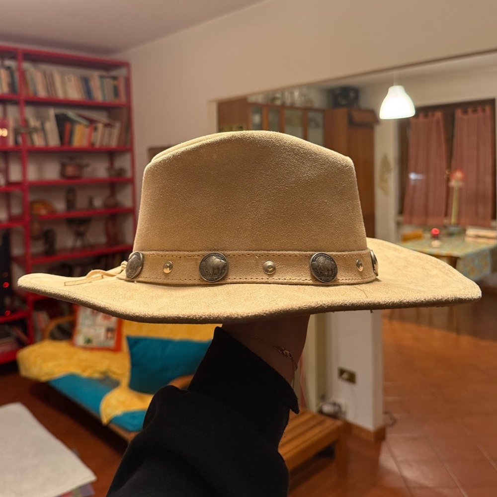 Minnetonka Genuine Leather Cowgirl Hat with Silver Details - Size M
